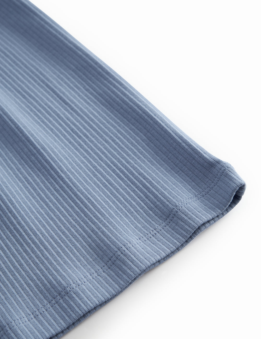 Langærmet lyseblå ribstrikket kjole til børn