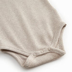 Beige kortærmet modal baby bodystocking