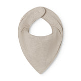 Beige baby salvesmæk som lukkes med trykknap