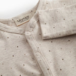 Langærmet beige bluse med print til nyfødte med knaplukning foran