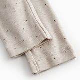 Beige baby bukser til de nyfødte med et sødt print