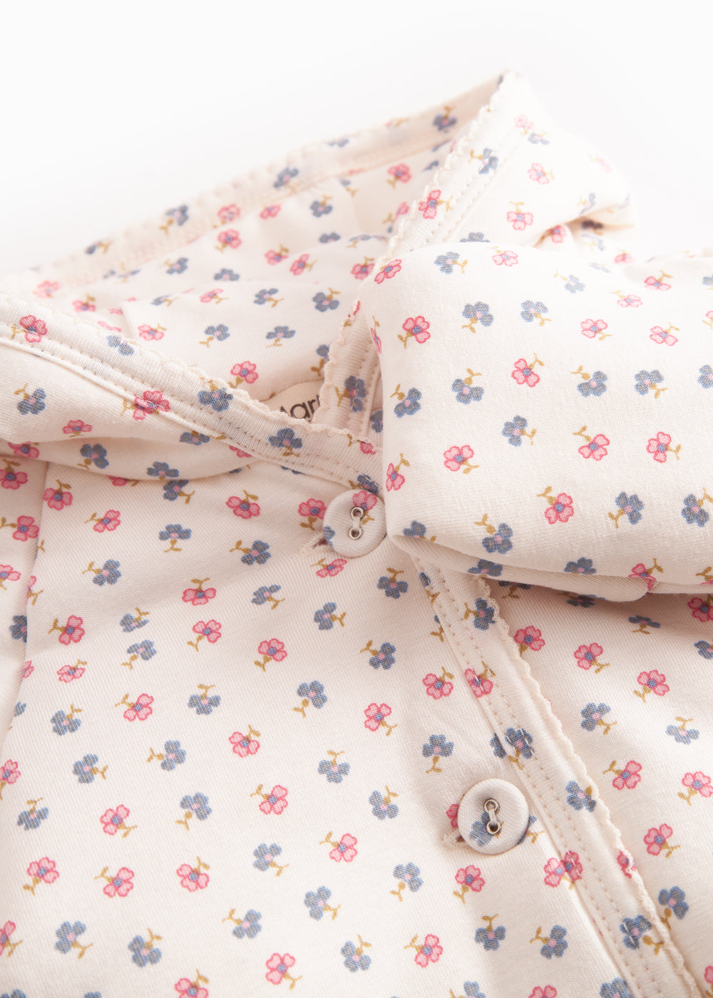 Vatteret jakke til nyfødt og baby med hætte, knaplukning og blomstermønster