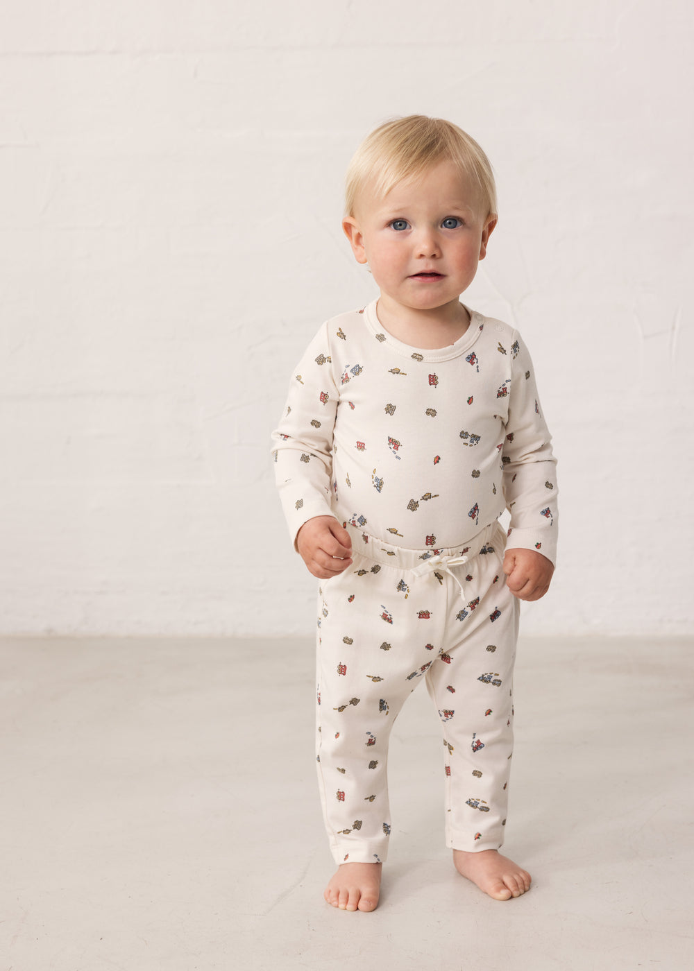 Pitti - Bukser, Trains