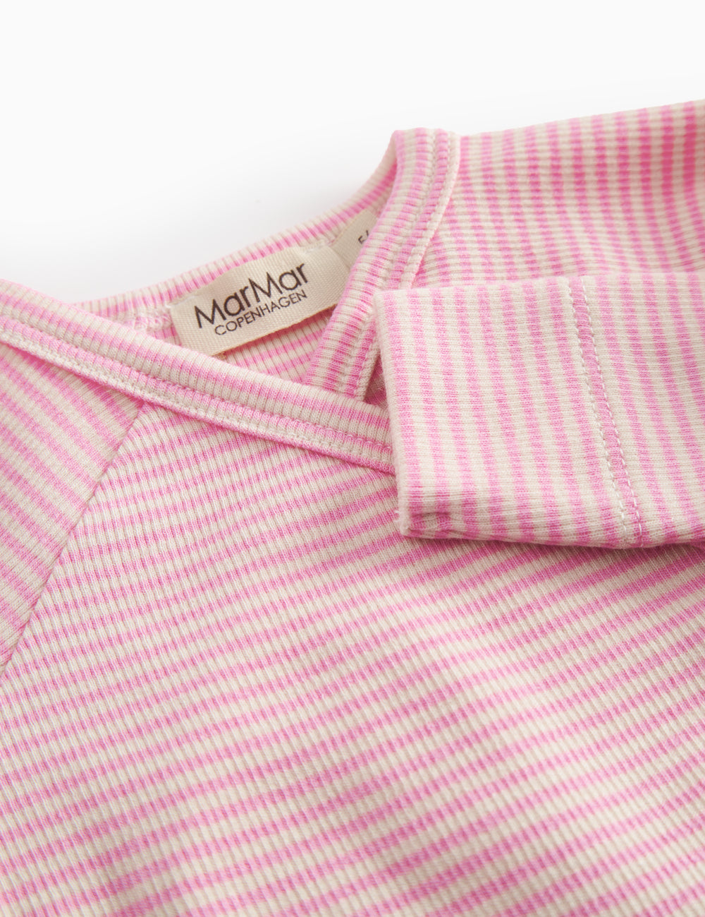 Langærmet baby bodystocking med lyserøde striber og slå-om-lukning