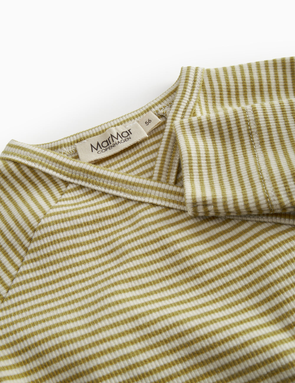 Langærmet baby heldragt med grønne striber og slå-om-lukning