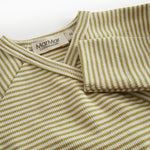 Langærmet baby heldragt med fødder og grønne striber