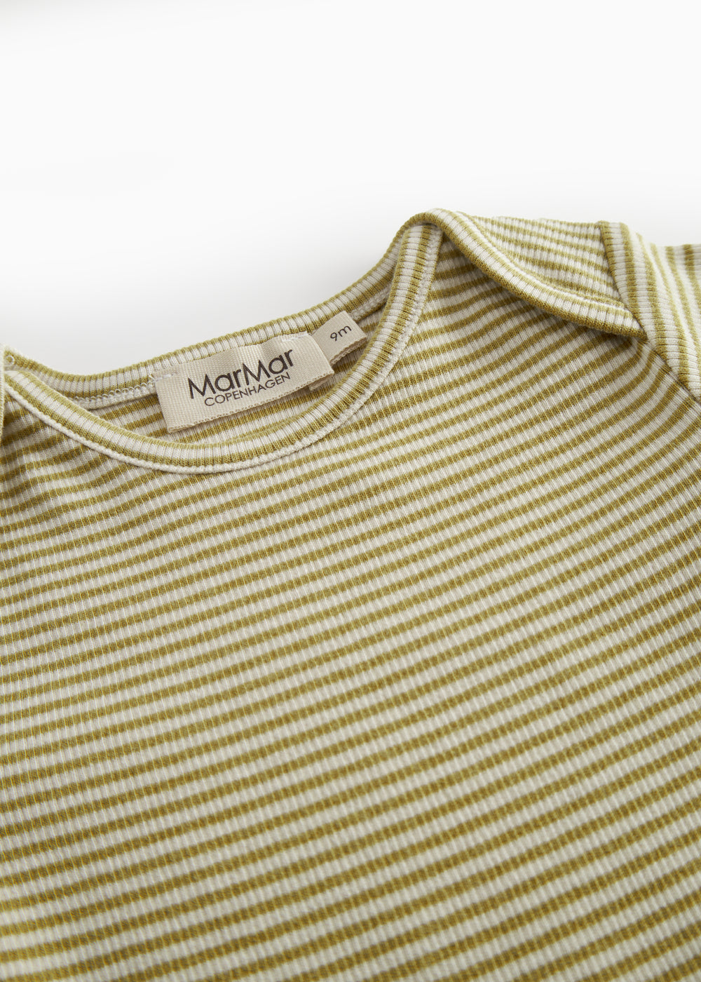 Kortærmet baby bodystocking med grønne striber 