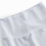 Lyseblå bukser til de nyfødte