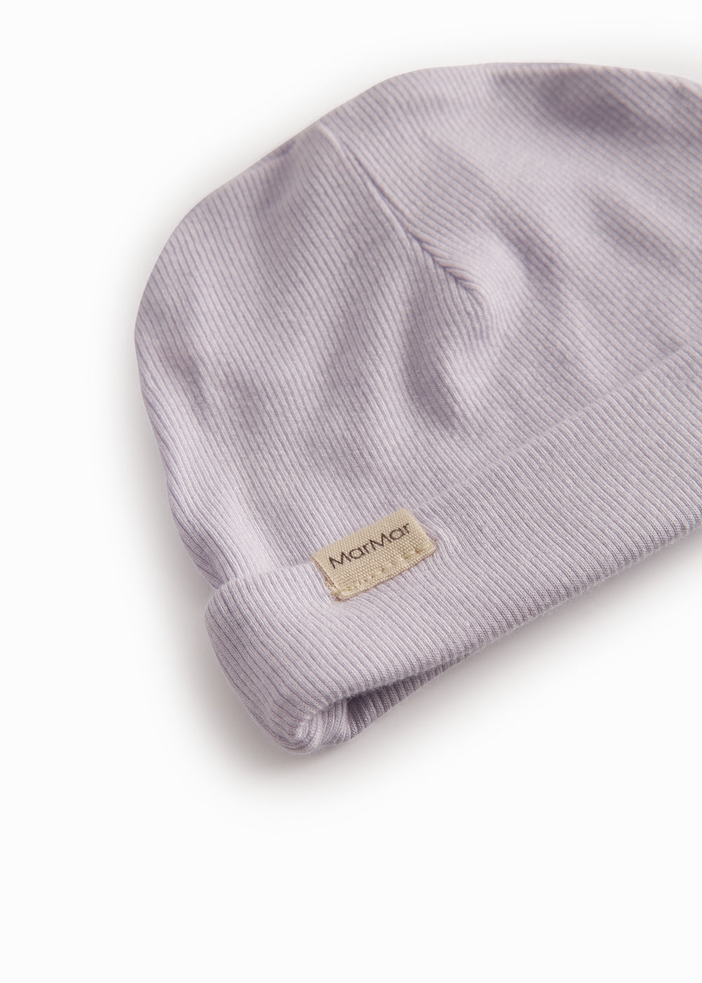 Lys lilla hue til nyfødt med kant der kan foldes ned eller op