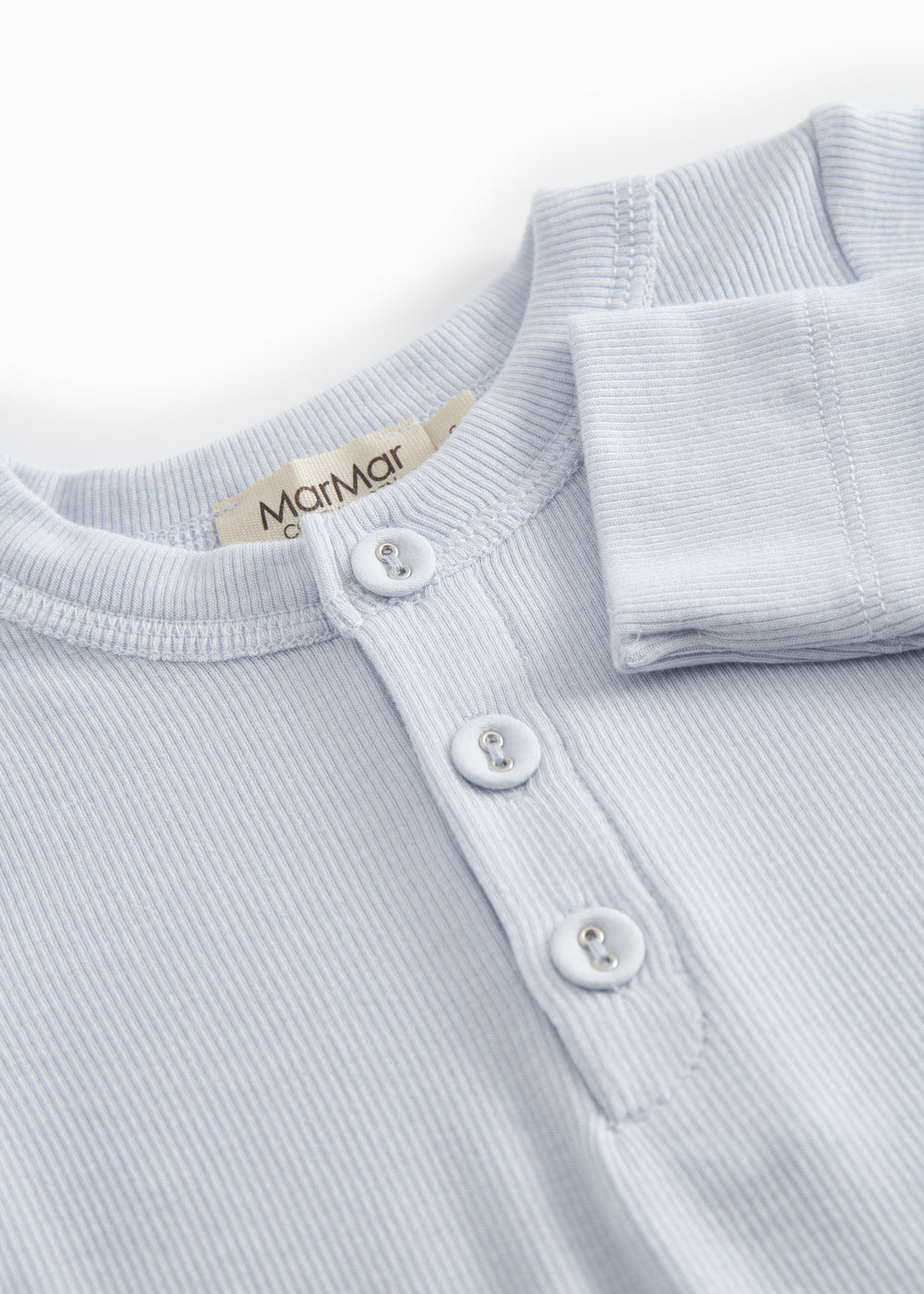 Langærmet lyseblå baby bodystocking med stolpe knaplukning foran