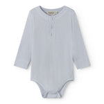 Langærmet lyseblå baby bodystocking med stolpe knaplukning foran