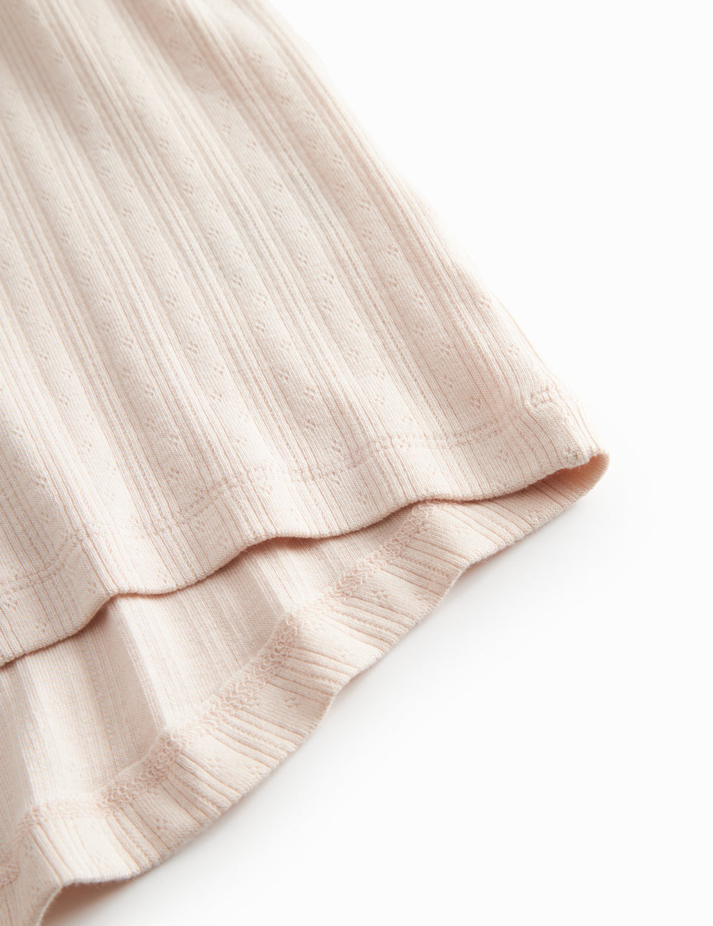 Kortærmet lyserød pointelle t-shirt til børn med flæser på ærmerne