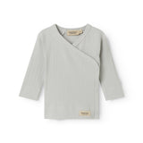 Langærmet lysegrøn pointelle bluse til nyfødte med slå-om-lukning