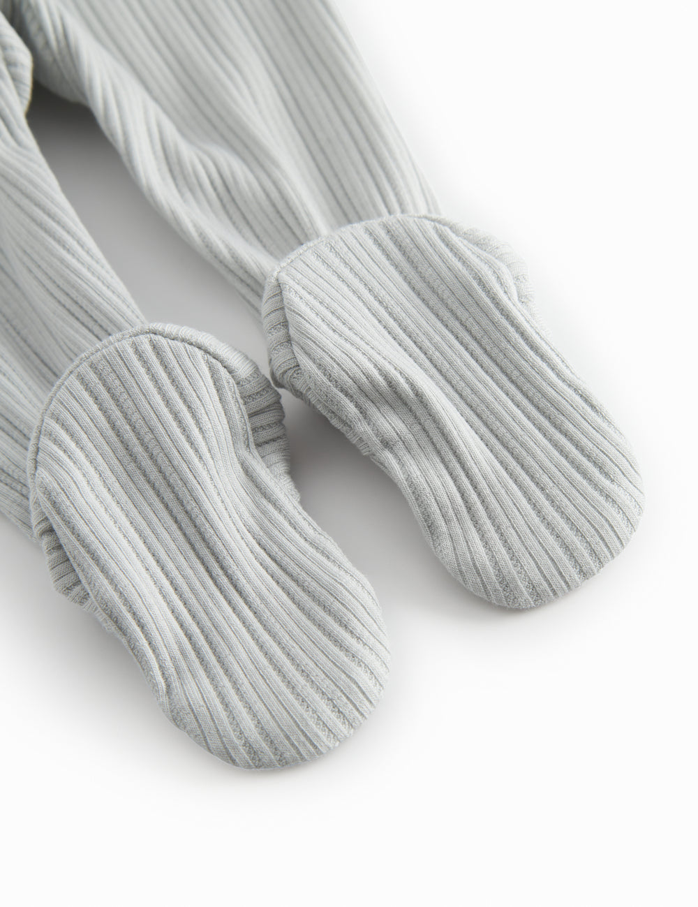 Lysegrøne pointelle bukser med fødder til nyfødt baby