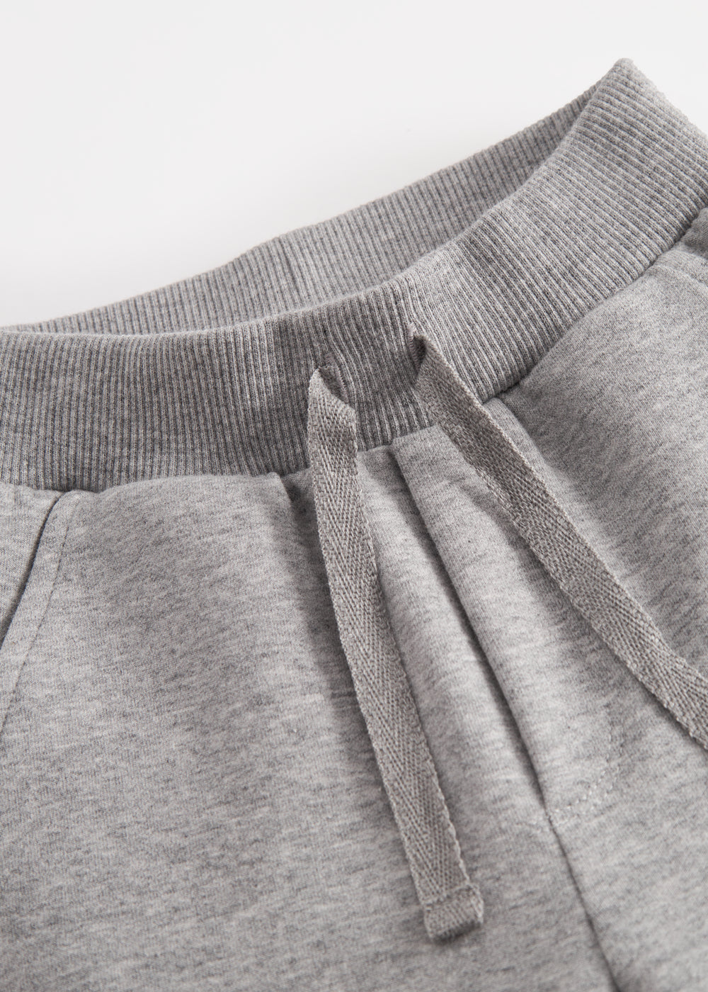 Grå sweat bukser til baby med bindebånd og blå MarMar logo