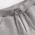 Grå sweat bukser til baby med bindebånd og blå MarMar logo