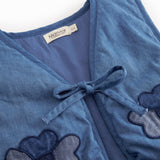 Blå denimvest til barn med broderede blomster
