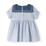 Kortærmet kjole med fin matroskrave og knapper bagpå