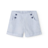 Lyseblå shorts til børn med knapper foran og opsmøget bukseben
