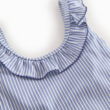 Badedragt til børn med blå striber og flæser