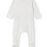 Hvid baby heldragt med fødder i fint mønster