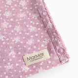 Lyserød bluse med blomsterprint, knap-/sløjdelukning og MarMar Copenhagen-mærke
