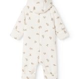 Hvid heldragt med beige teddybjørne-mønster, hætte og ben med hel længde