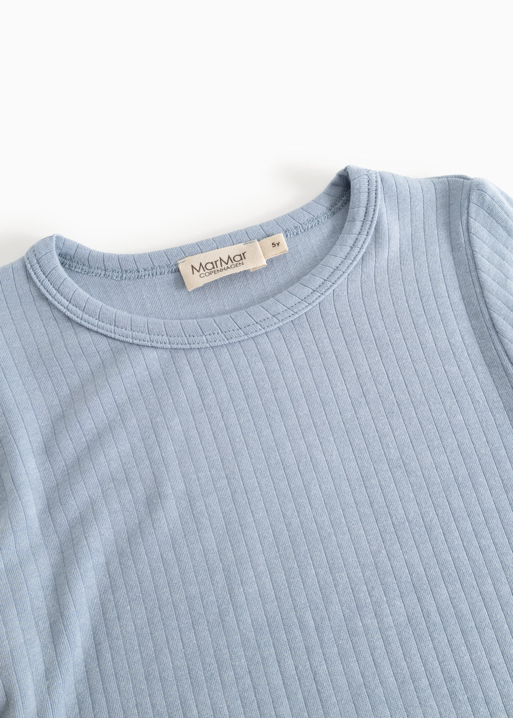 Lyseblå langærmet t-shirt med ribbet mønster og rund halsudskæring