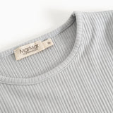 Lysgrå T-shirt med rund halsudskæring og MarMar Copenhagen-mærke