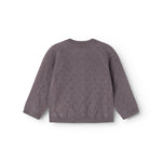 Mørk lilla strikket cardigan set bagfra med rund halsudskæring