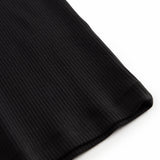 Ribbet sort tanktop til kvinder
