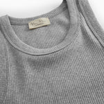 Grå ribbet tanktop til kvinder